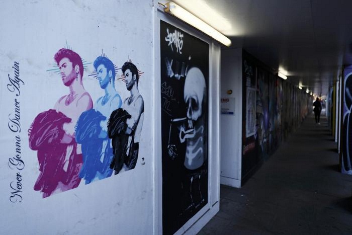 London street artist Pegasus paints memorial for George Michael 